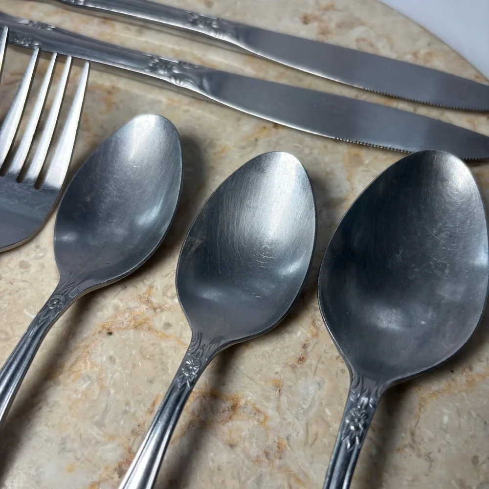 Rogers Flatware Set 8pc Silver Stainless Korea Floral Scroll Pattern